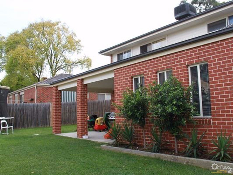 32 Baker Road, Bayswater North VIC 3153