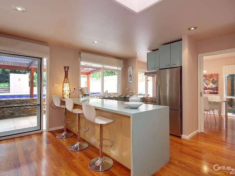 22 Vasey Concourse, Ringwood East VIC 3135