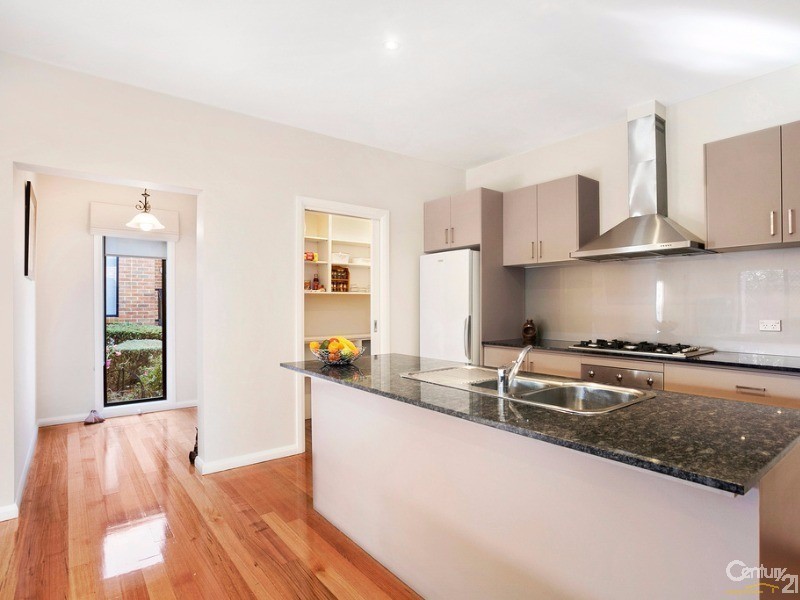 4/17-19  Edith Avenue, Croydon VIC 3136