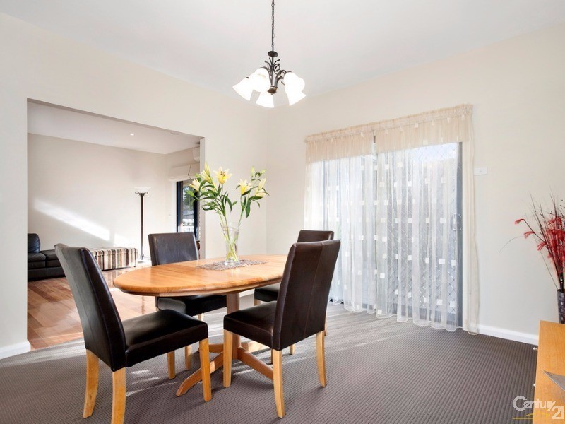 4/17-19  Edith Avenue, Croydon VIC 3136