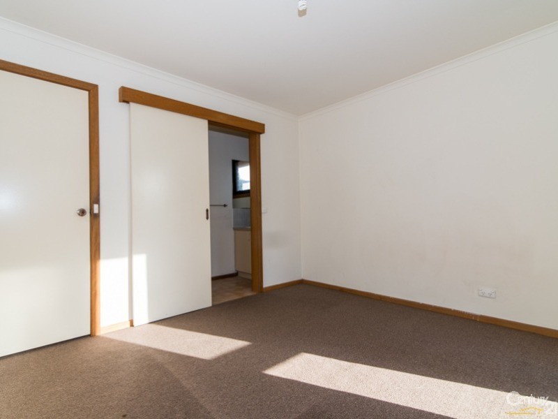 2/23 Deep Creek Road, Mitcham VIC 3132