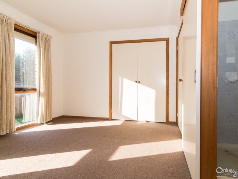 2/23 Deep Creek Road, Mitcham VIC 3132