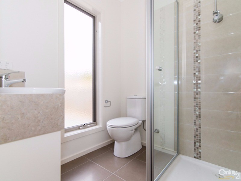 2/4 Elizabeth Court, Ringwood East VIC 3135