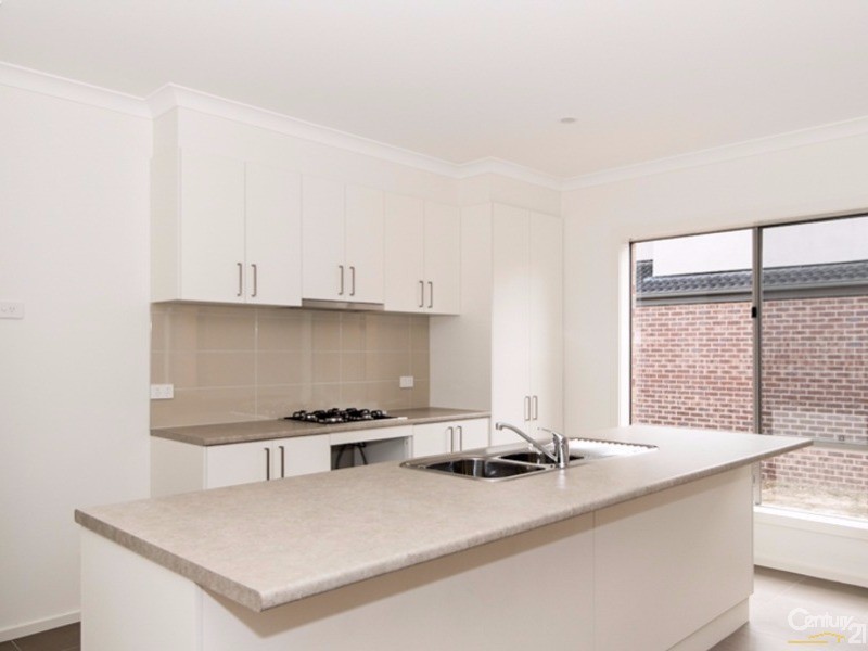 2/4 Elizabeth Court, Ringwood East VIC 3135