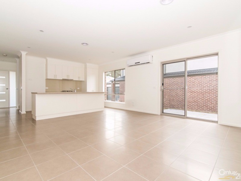 2/4 Elizabeth Court, Ringwood East VIC 3135