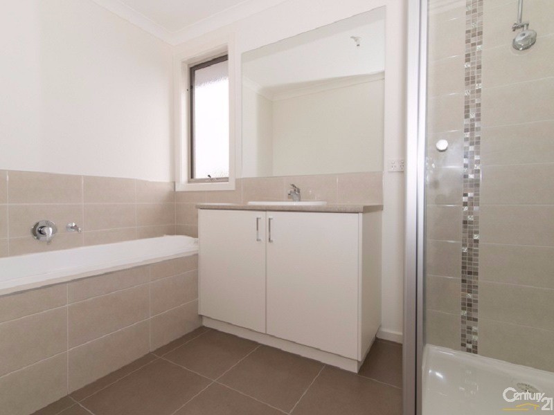 2/4 Elizabeth Court, Ringwood East VIC 3135