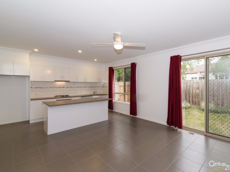 3/36 Pitt Street, Ringwood VIC 3134