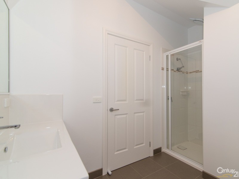 3/36 Pitt Street, Ringwood VIC 3134