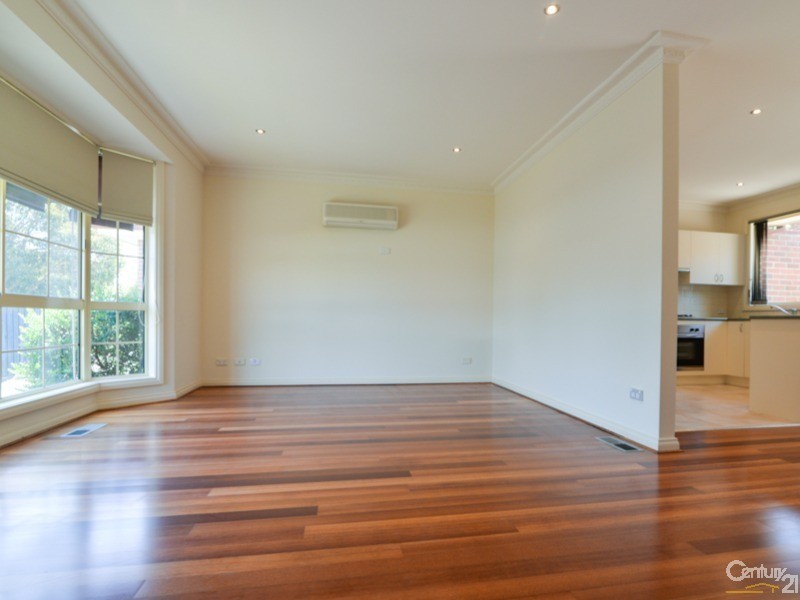 2/12 Mirabel Avenue, Ringwood East VIC 3135