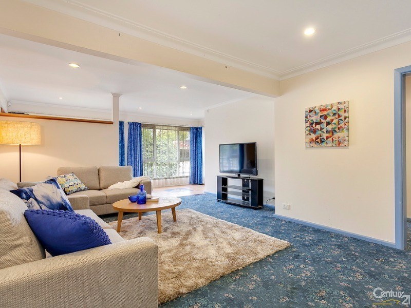 34 Binbrook Drive, Croydon VIC 3136