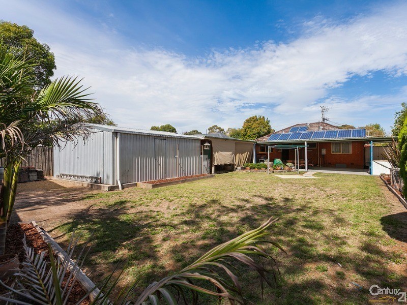34 Binbrook Drive, Croydon VIC 3136