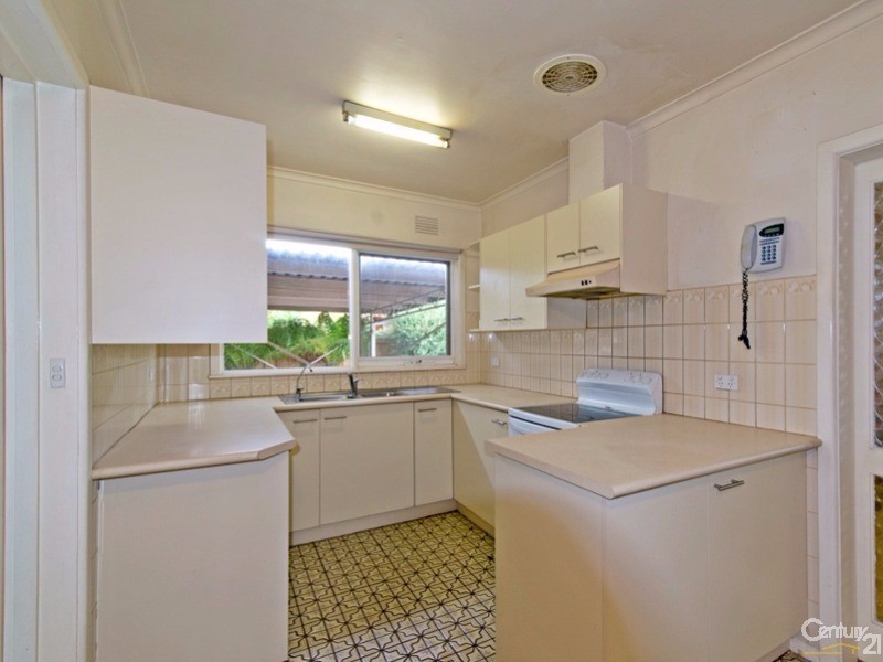 23 Sevenoaks Avenue, Croydon VIC 3136