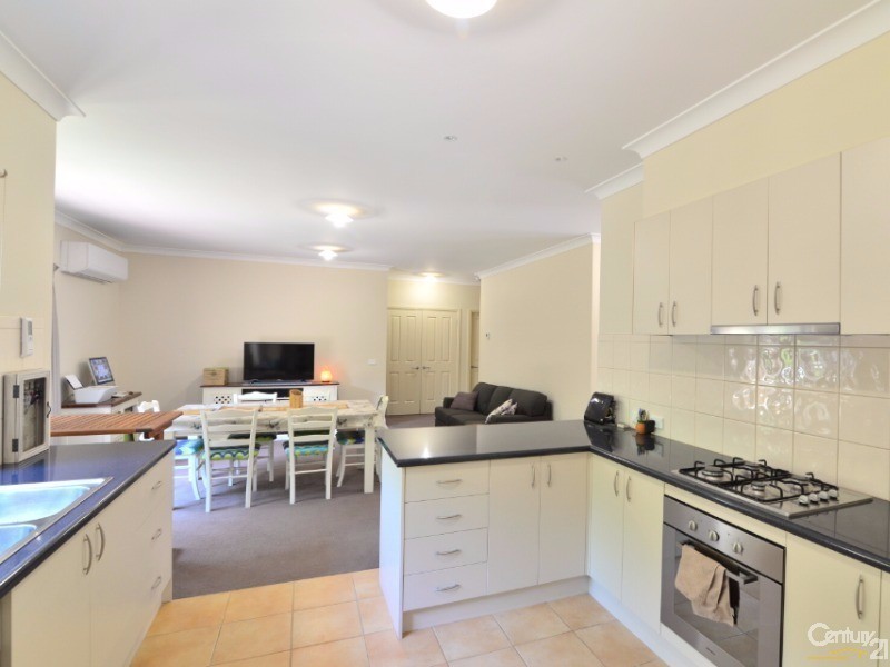 2/39 Ulysses Avenue, Croydon South VIC 3136
