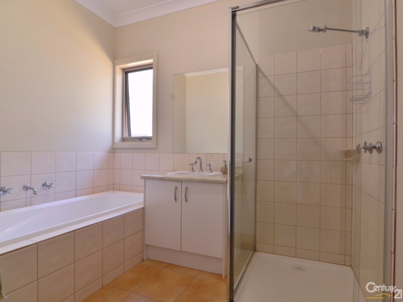 2/39 Ulysses Avenue, Croydon South VIC 3136