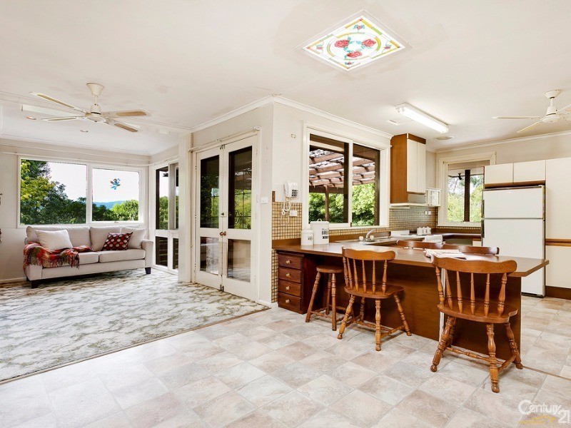 13 Braewood Avenue, Ringwood East VIC 3135