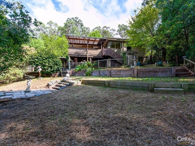 13 Braewood Avenue, Ringwood East VIC 3135