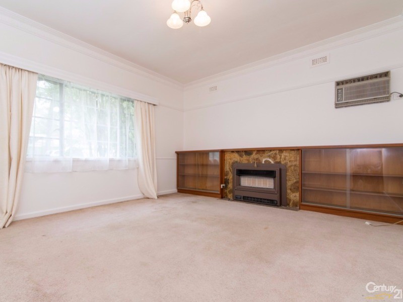 8 Ridgway Avenue, Croydon VIC 3136