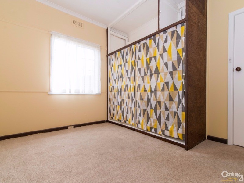 8 Ridgway Avenue, Croydon VIC 3136