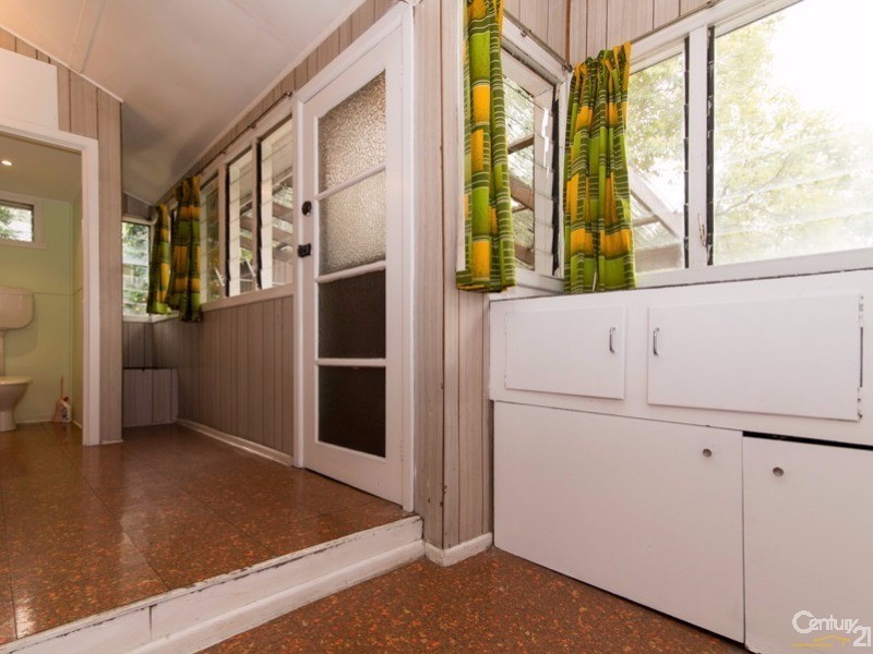 8 Ridgway Avenue, Croydon VIC 3136