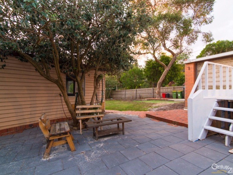 36 Hilda Avenue, Boronia VIC 3155