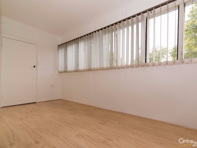 8 Ridgway Ave, Croydon VIC 3136