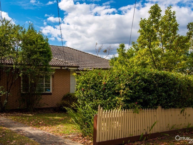 8 Ridgway Ave, Croydon VIC 3136