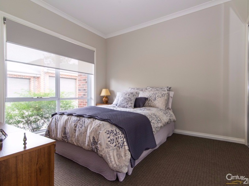2/8-10 Humber Road, Croydon VIC 3136