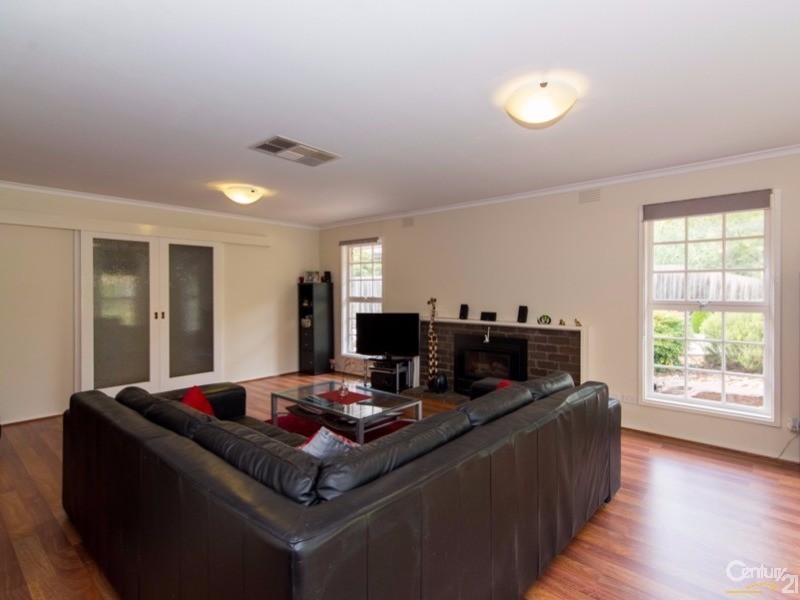 6 Inverness Court, Croydon VIC 3136