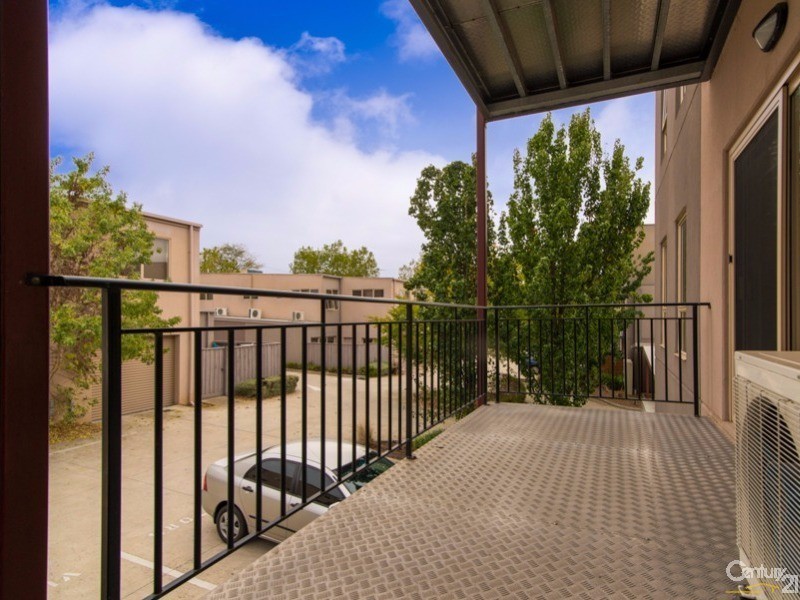 25/12-18 Bourke Street, Ringwood VIC 3134