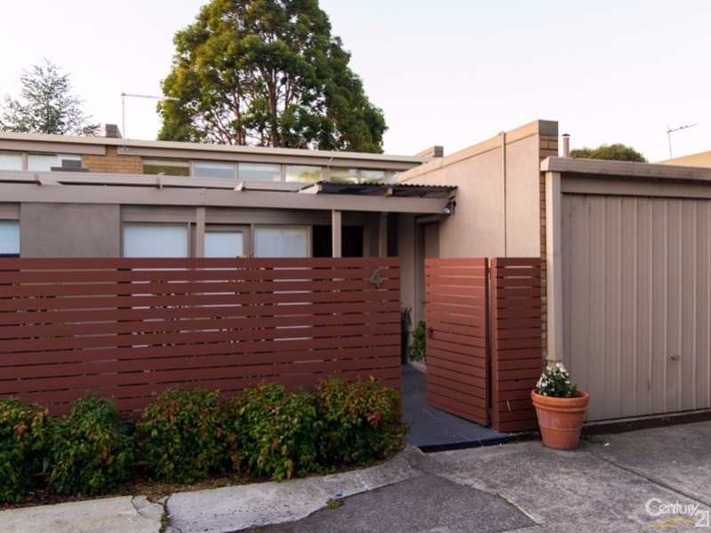 4/11 Alexandra Road, Ringwood East VIC 3135