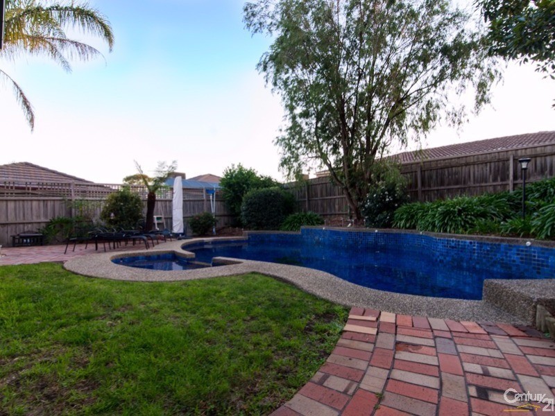 5 Yarang Court, Heathmont VIC 3135