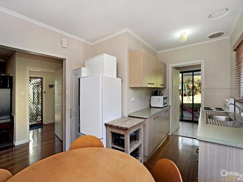 99 New Street, Ringwood VIC 3134