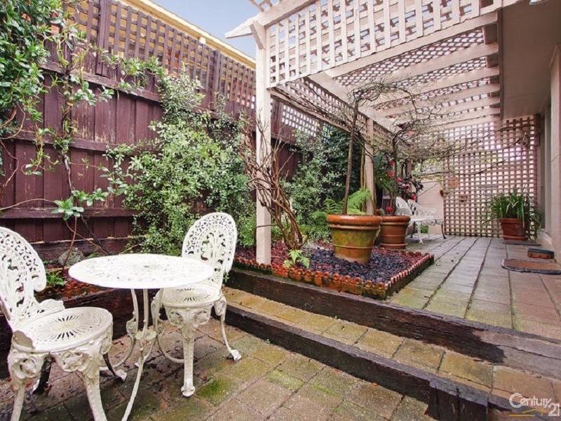 2/181 Bedford Road, Ringwood East VIC 3135