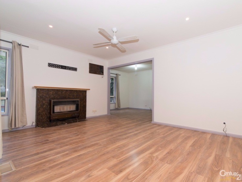 53 Blazey Road, Croydon South VIC 3136