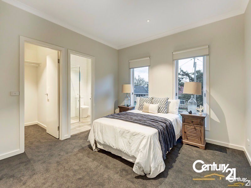 35 Nymph Street, Mitcham VIC 3132