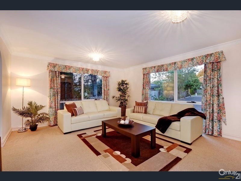 10 Durang Court, Croydon North VIC 3136