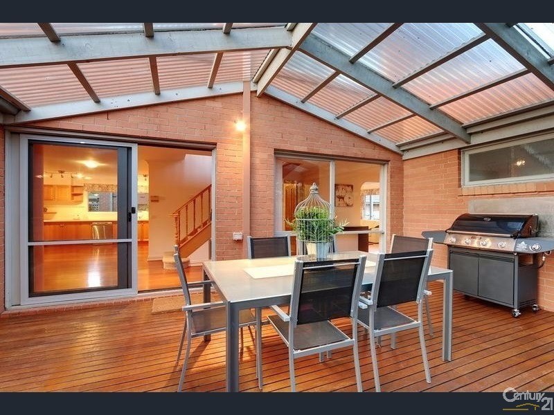 10 Durang Court, Croydon North VIC 3136