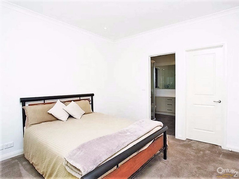 2/12 Braeside Avenue, Ringwood East VIC 3135