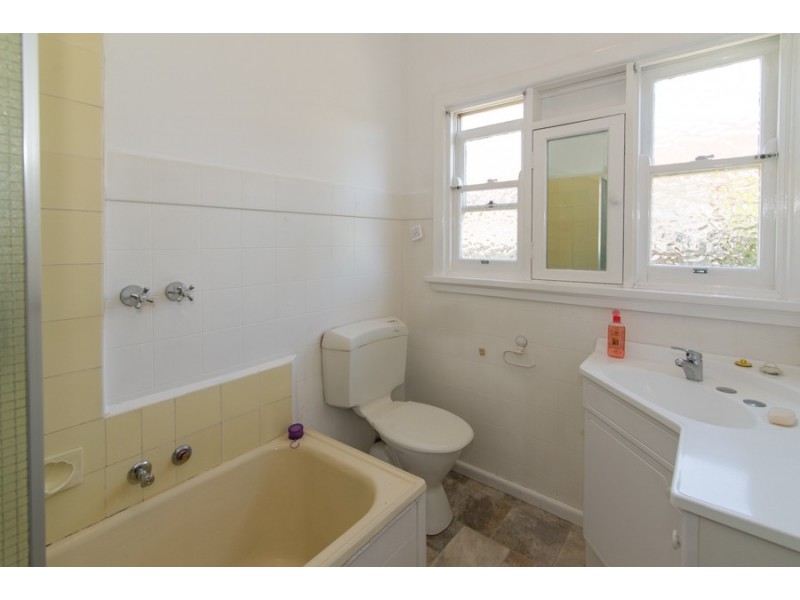 32 Panoramic Grove, Glen Waverley VIC 3150