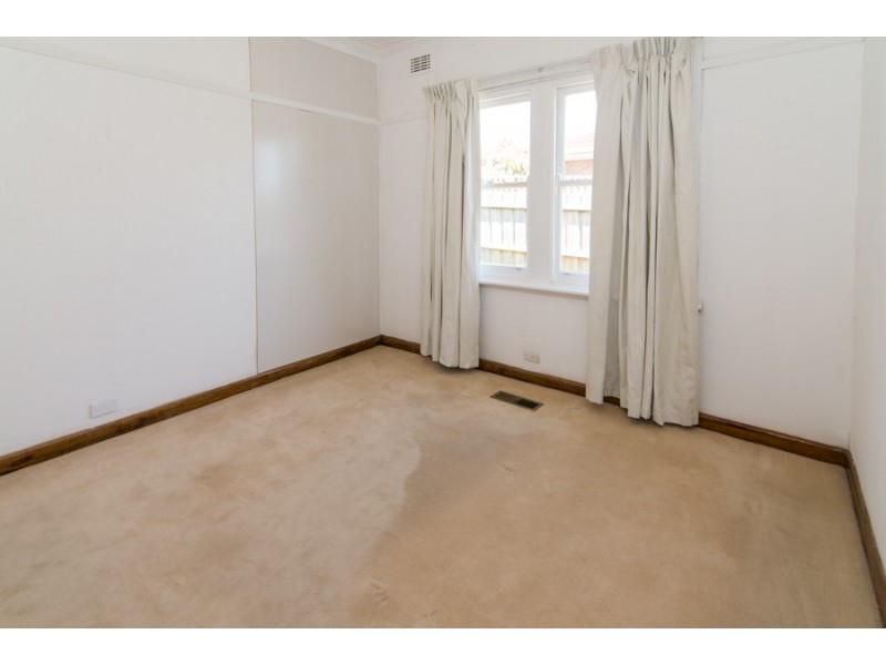 32 Panoramic Grove, Glen Waverley VIC 3150