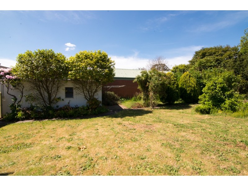 32 Panoramic Grove, Glen Waverley VIC 3150
