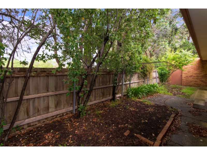 4/17 Mines Road, Ringwood East VIC 3135