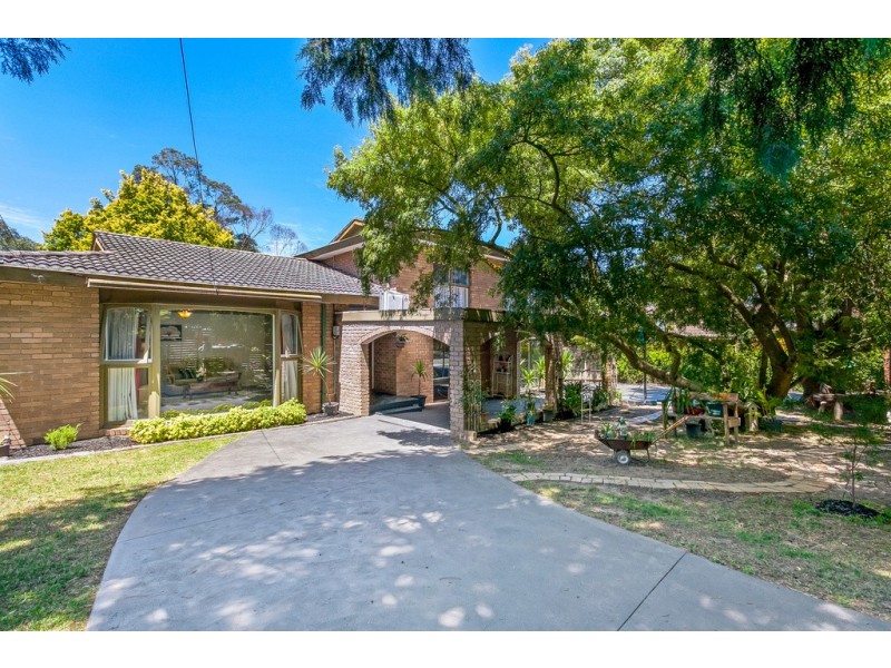 18 Heathwood Street, Ringwood East VIC 3135