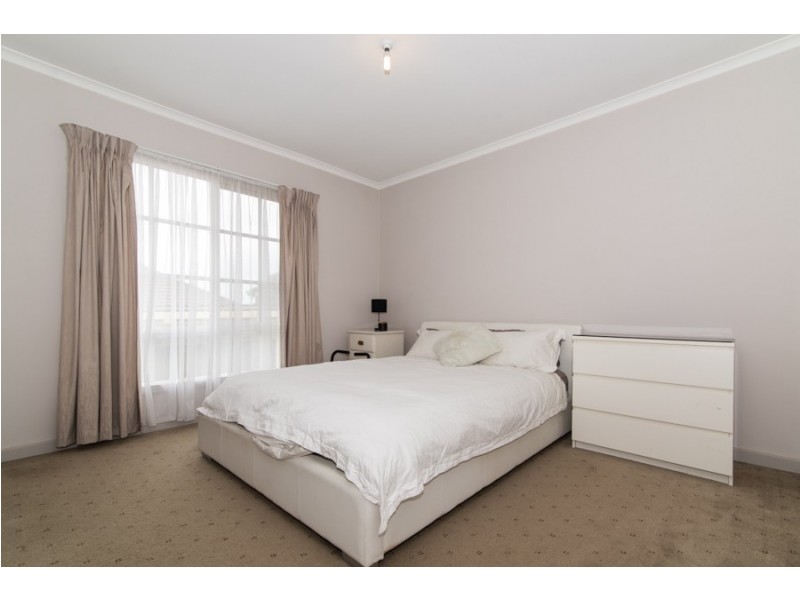 6 Diane Crescent, Mooroolbark VIC 3138