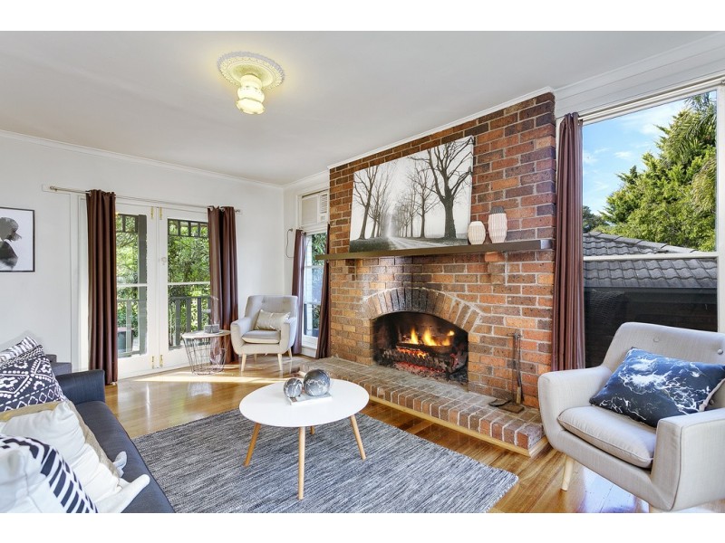 2/25  Ruskin Avenue, Croydon VIC 3136