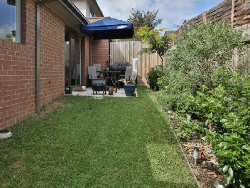 2/24 Dunoon Street, Mooroolbark VIC 3138