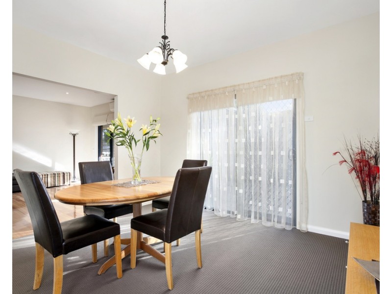 4/17-19 Edith Avenue, Croydon VIC 3136
