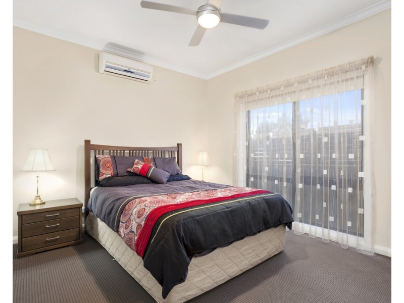 4/17-19 Edith Avenue, Croydon VIC 3136