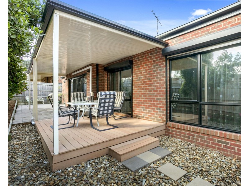 4/17-19 Edith Avenue, Croydon VIC 3136
