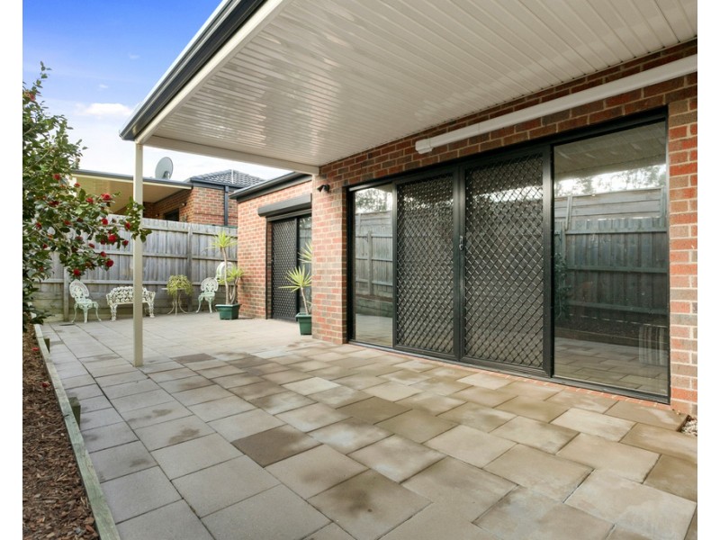 4/17-19 Edith Avenue, Croydon VIC 3136